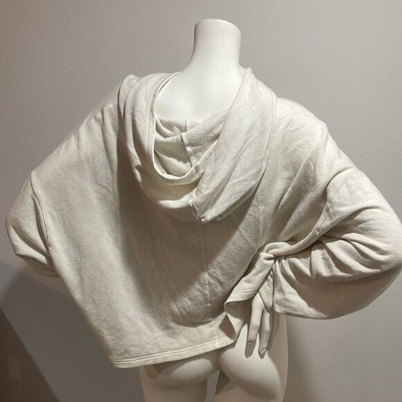 Fabletics Brisa Cropped Pullover - Picture 6 of 10